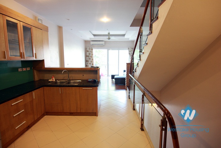 04 bedrooms house with lake view for rent in Tay Ho area 